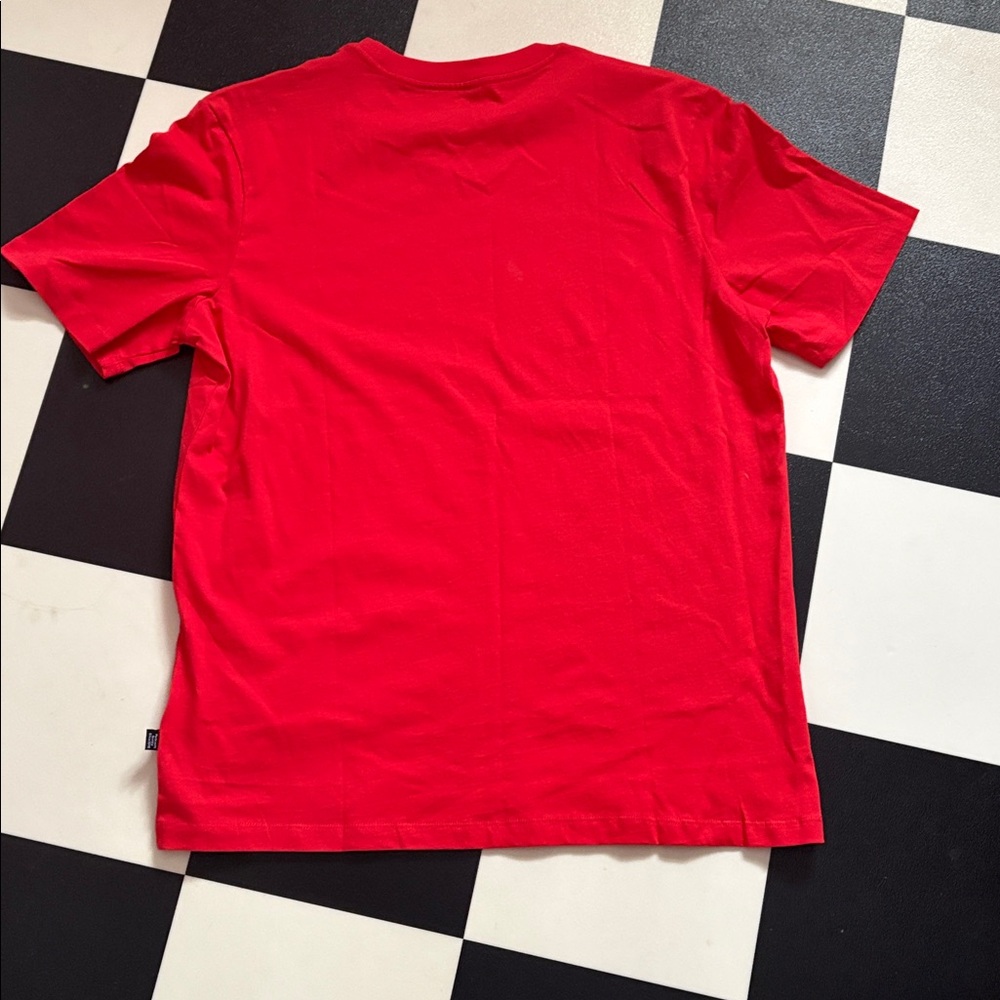 Puma tshirt large - Picture 3 of 5